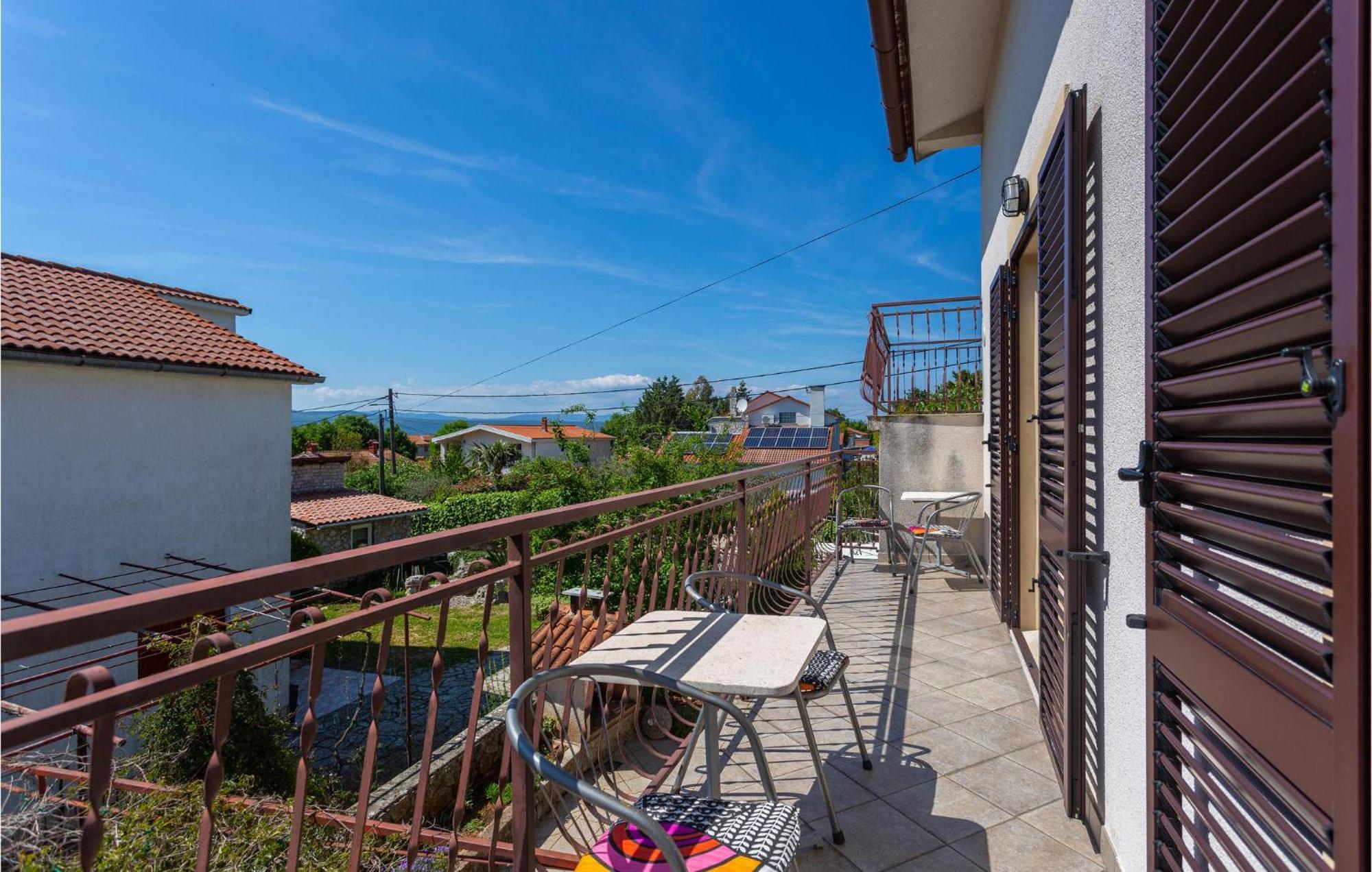Lovely Apartment In Krk With Kitchen Brzac Ngoại thất bức ảnh